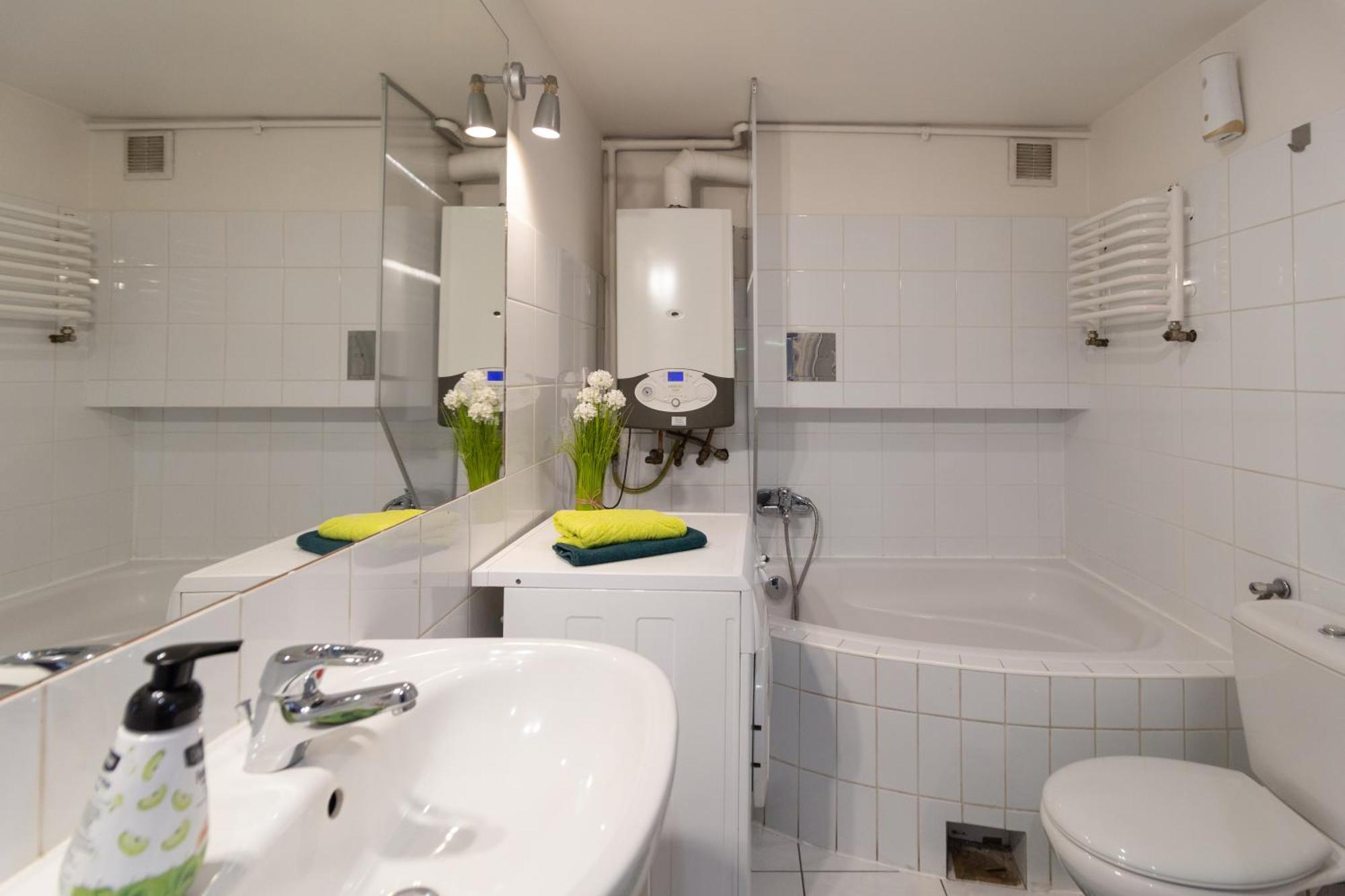 Sky's The Limit! Spacey Loft Krakau
