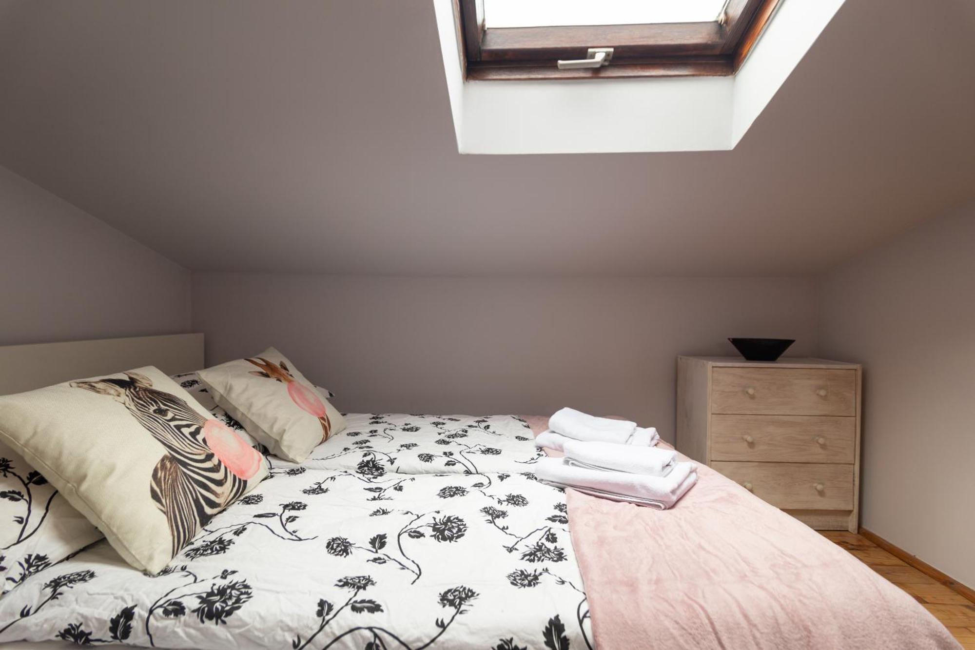Sky's The Limit! Spacey Loft Krakau
