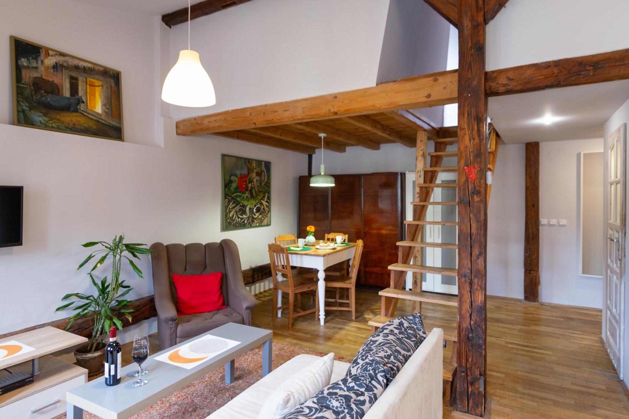 Apartment Sky's The Limit! Spacey Loft Krakau